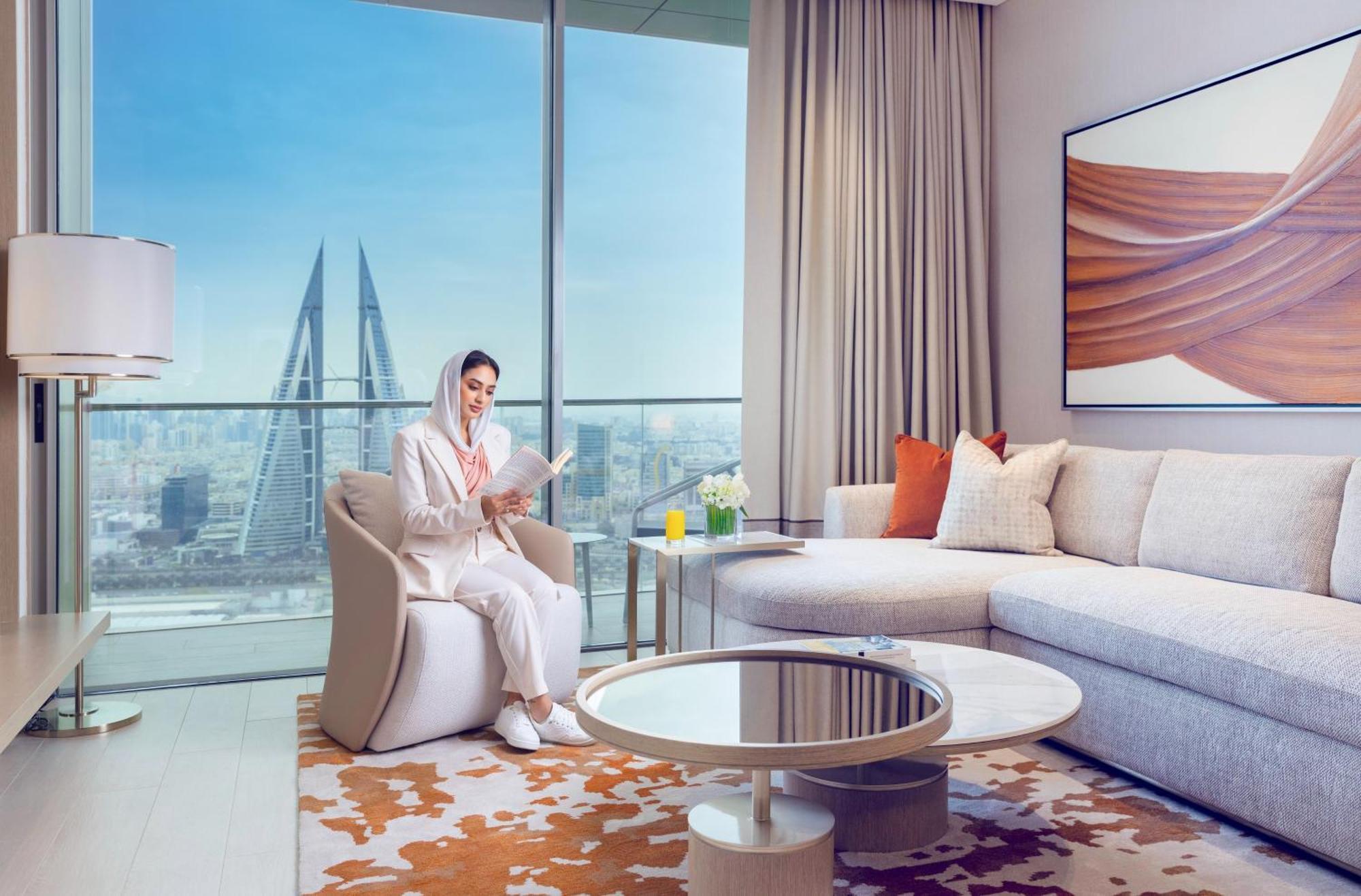 Onyx Rotana 호텔 마나마 외부 사진 A living room at the Address Downtown Hotel