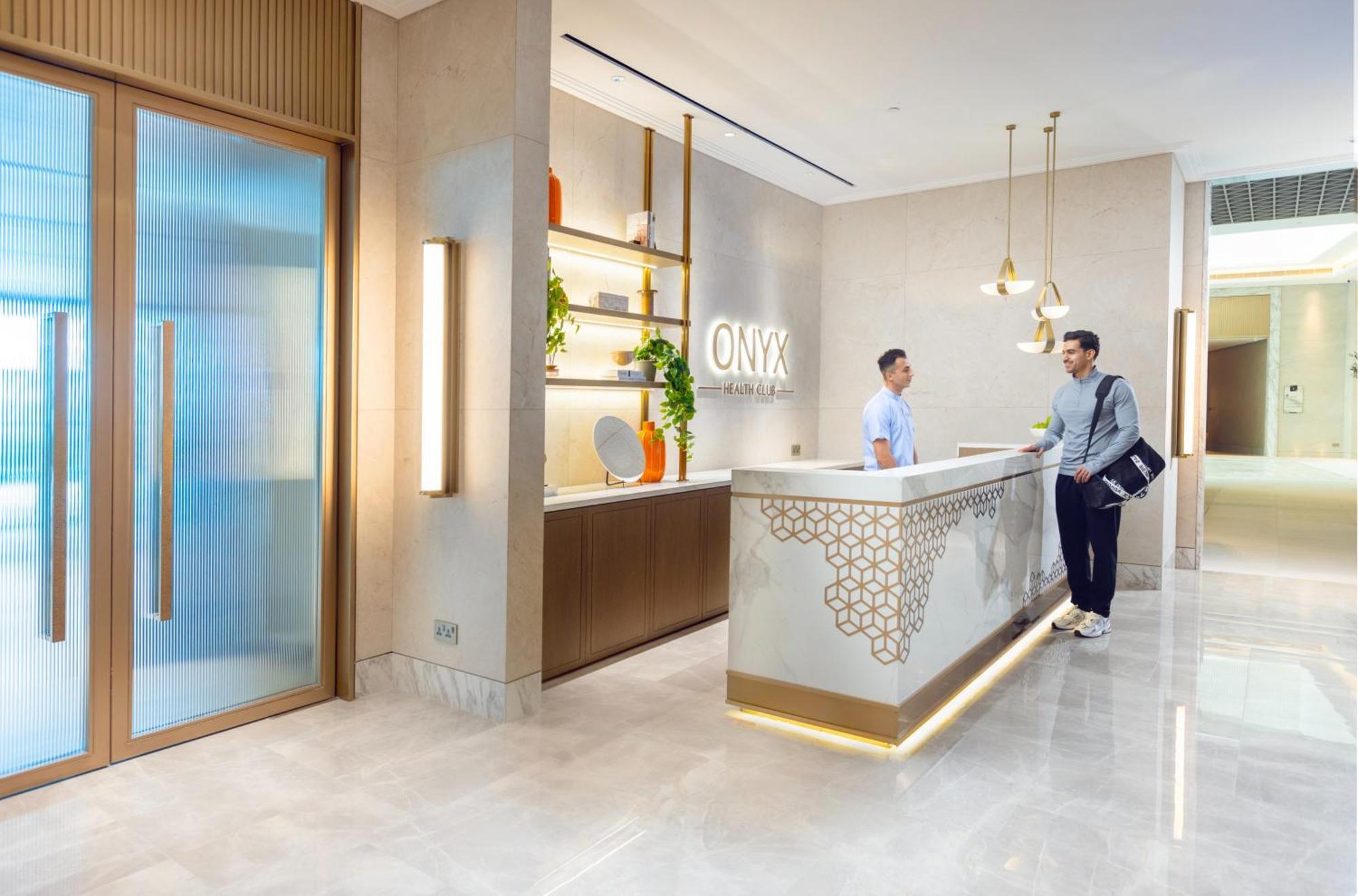 Onyx Rotana 호텔 마나마 외부 사진 OMNI business lounge at Dubai International Airport