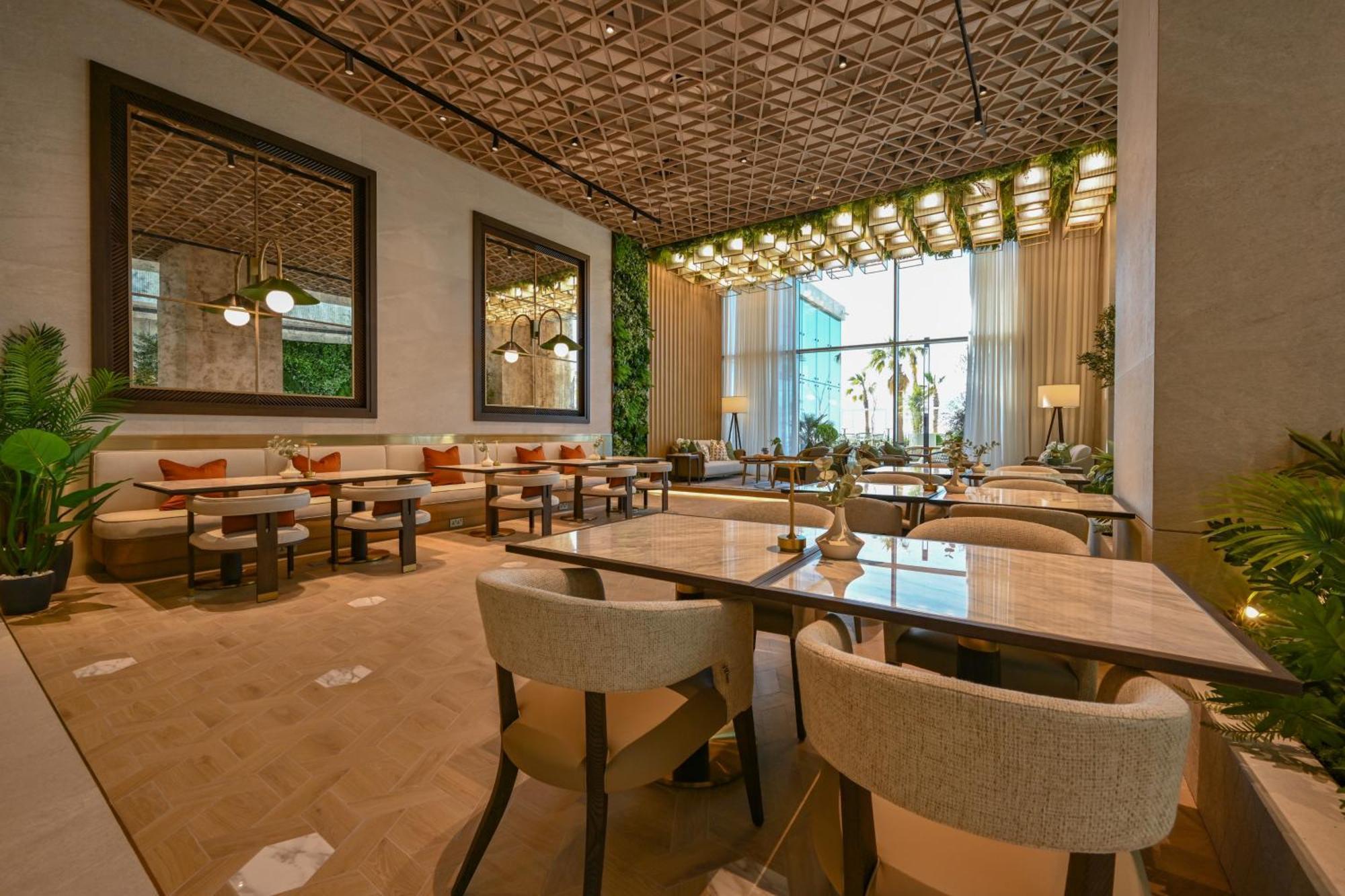 Onyx Rotana 호텔 마나마 외부 사진 The interior of the restaurant